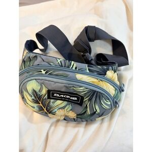 Dakine hip pack
